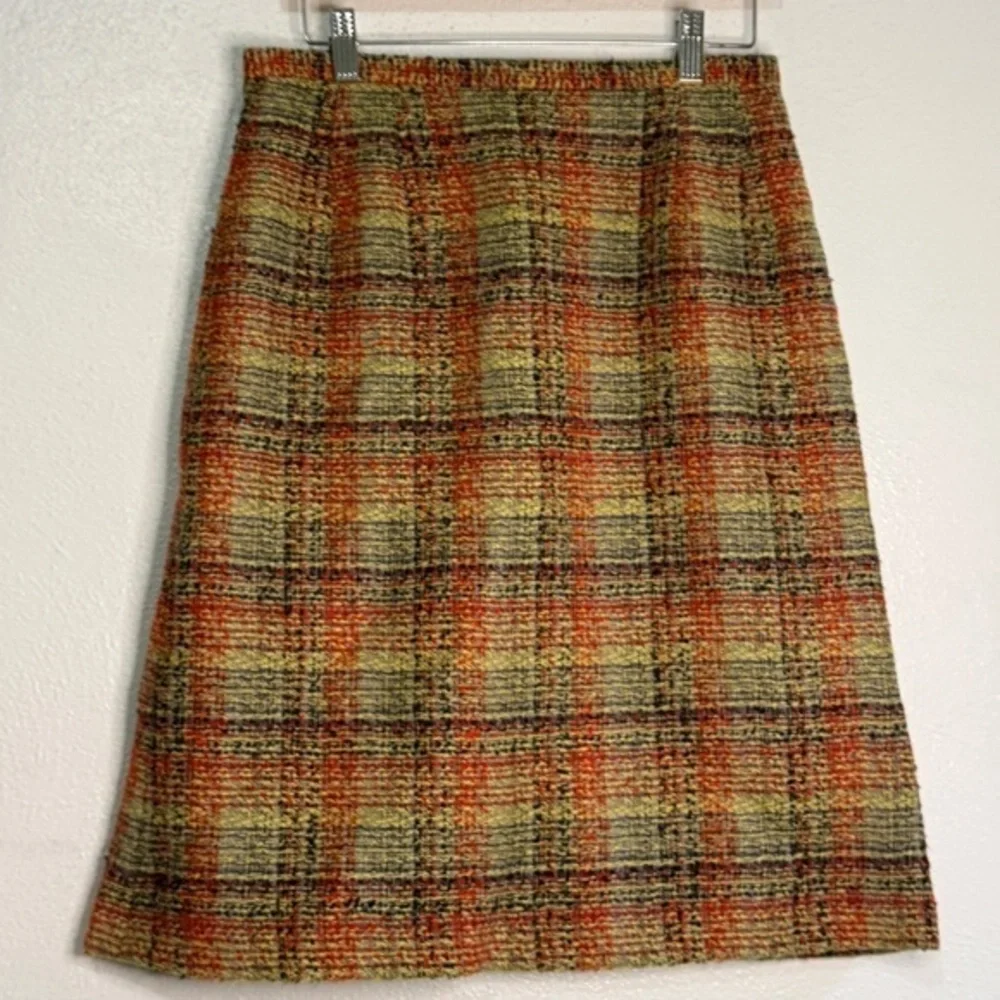Harve Benard Plaid Wool Blend Skirt - Multicolor. Size 8.